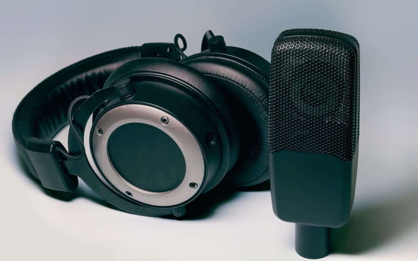 The Must-Have Gadgets for Today’s Performers
