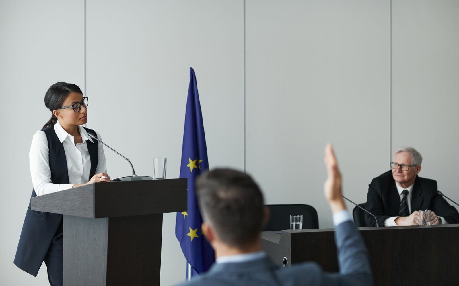 Speaker Booking: Fees, Contracts, and Logistics